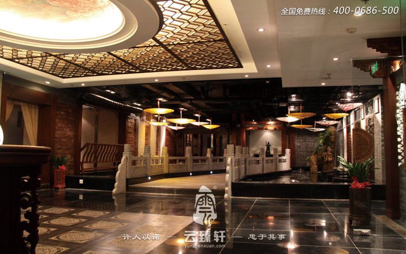 小橋、流水、金魚、油紙傘，一動一靜能讓生活在現(xiàn)代都市的人們瞬間卸下沉重重的思想包袱