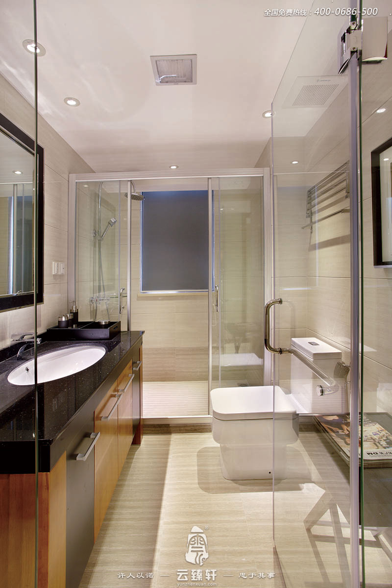 新中式的衛(wèi)生間裝修簡潔、明亮