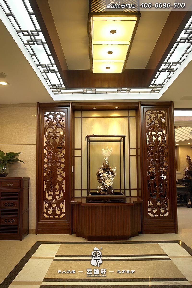 中式別墅玄關裝飾